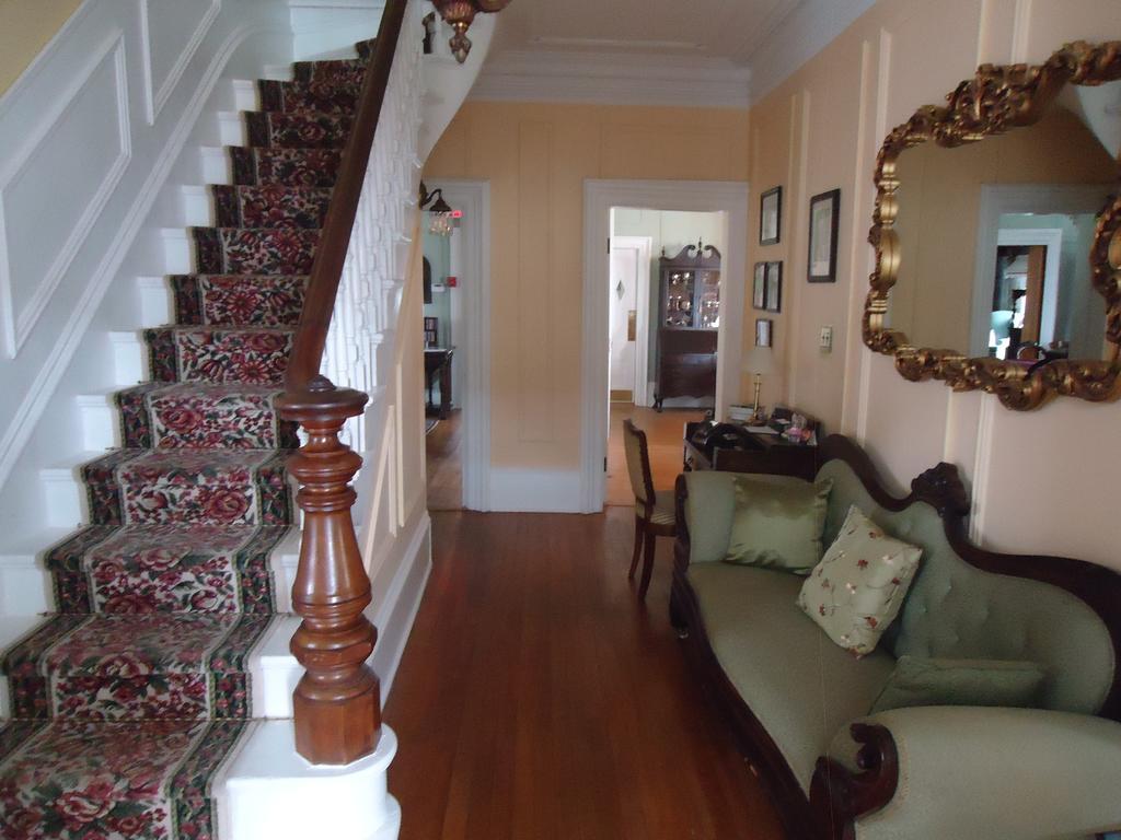 Governor'S Mansion Inn Miramichi Exteriér fotografie