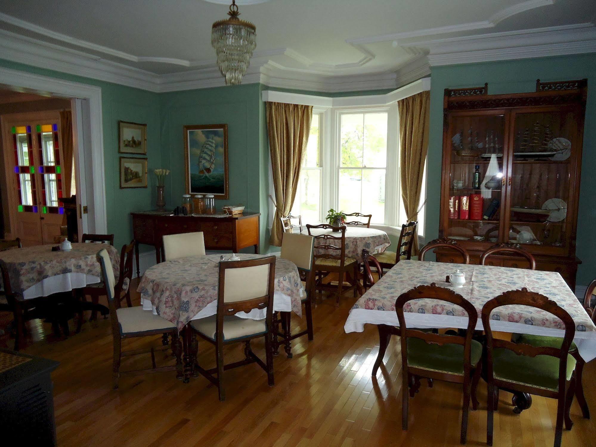Governor'S Mansion Inn Miramichi Exteriér fotografie